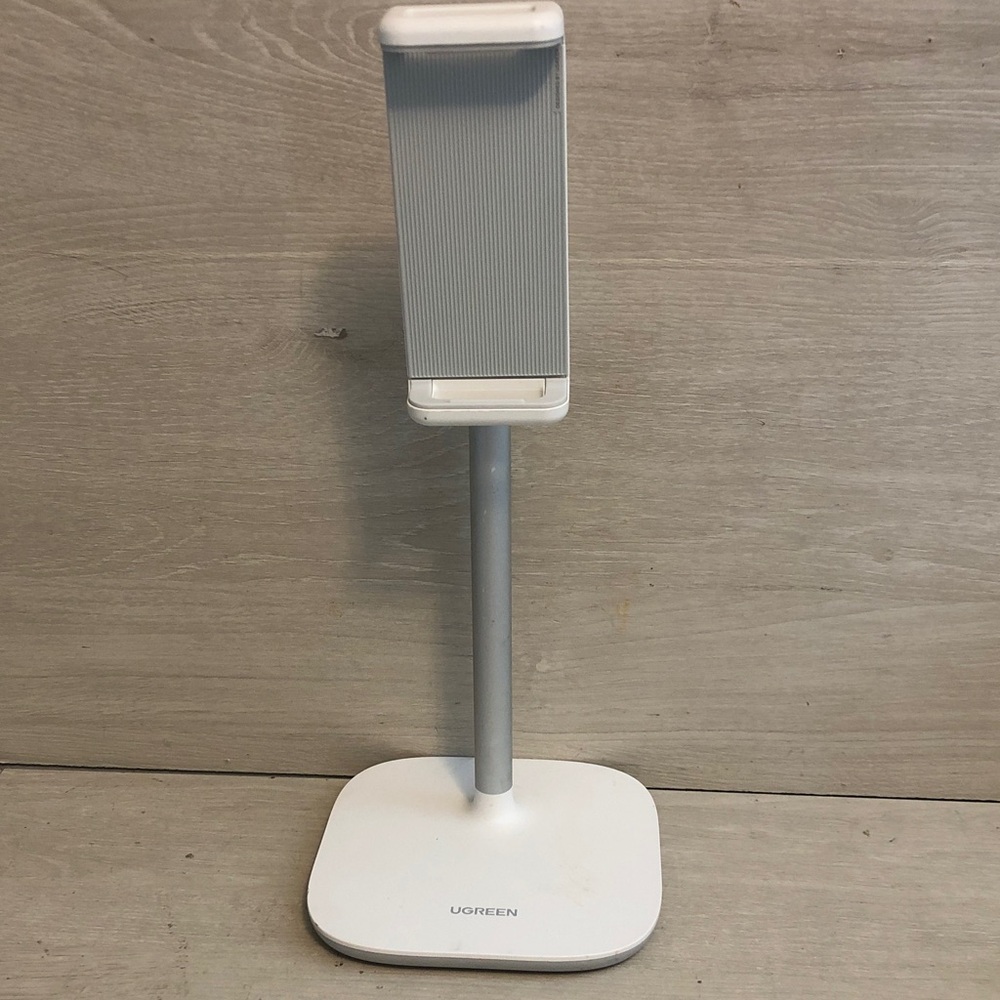 UGREEN LP177 Adjustable White & Silver Phone and Tablet Stand